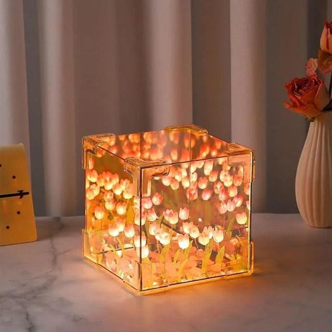 Infinity Cube Tulip Lamp